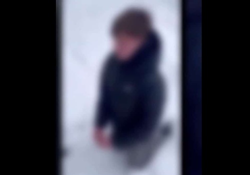 Wstrząsające nagrania spod Olsztyna. 16-latek zmuszany do przepraszania na kolanach