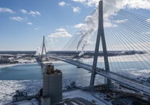 Trump toczy spór o most. Media ujawniają nowe fakty