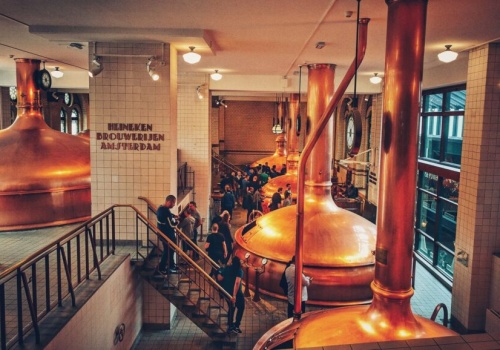 Gigantyczne zwolnienia w Heinekenie. Pracę straci 6000 osób