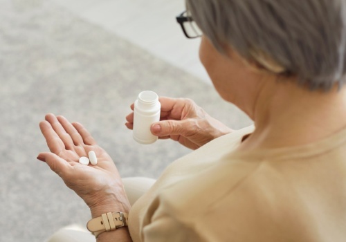 Czujesz zmęczenie po 60. roku życia? To mogą być niedobory, nie wiek