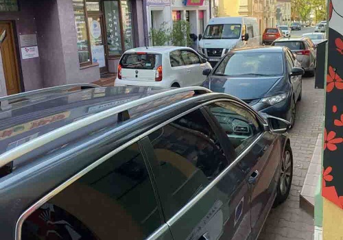 Zielona Góra. Fatalna sytuacja na ulicy Lisowskiego, znowu będzie tam policja (ZDJĘCIE CZYTELNIKA)