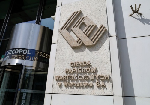 Rekordowe ożywienie na GPW. Kapitał płynie szerokim strumieniem. Korekta wisi w powietrzu?