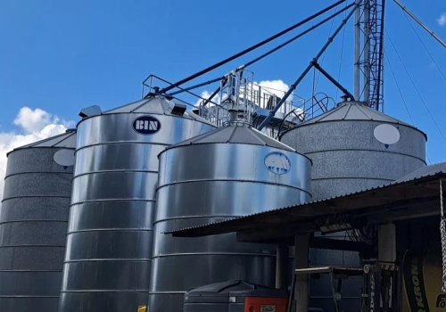 Silosy z KPO: będzie więcej czasu na budowę. 9575 rolników z dopłatą