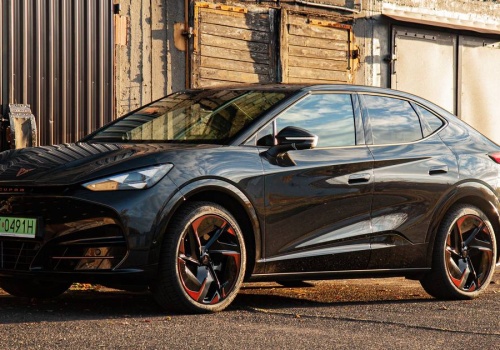 Cupra Tavascan pokazuje, że nawet trojaczki mogą być kompletnie różne