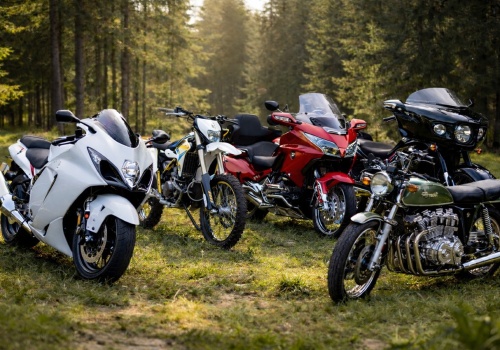 30 najlepszych motocykli dziesięciu różnych segmentów – maszyny wszechczasów, które wciąż możesz mieć