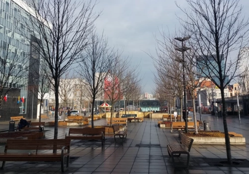 Pijana 15-latka zataczała się na Rynku w Katowicach. Dziewczyna trafiła do szpitala