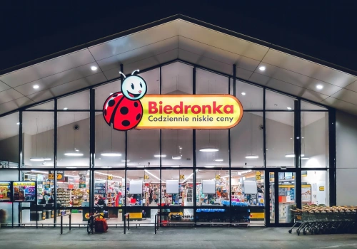 Spór zbiorowy w Biedronce. „Solidarność” żąda 1000 zł podwyżki, premii i zmian w warunkach pracy