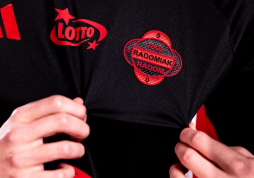 Okolicznościowe koszulki Radomiaka na 50. rocznicę Radomskiego Czerwca ’76