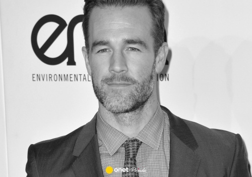 James Van Der Breek zbierał fundusze na leczenie nowotworu. Musiał sprzedać osobiste pamiątki