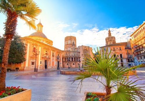 Hiszpania wzywa! 🇪🇸 ✨ Loty i ⭐⭐⭐⭐ hotel w centrum Walencji za 889 PLN ✈️ 🥘