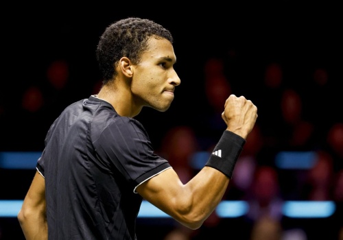 Świetny początek gwiazdorów. Faworyt gospodarzy już w ćwierćfinale