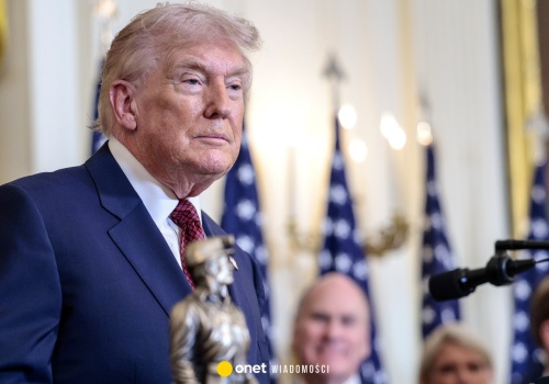 Łuk triumfalny Donalda Trumpa. Są obawy o ruch lotniczy