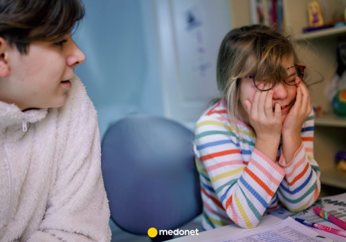 Szwedzi analizują przypadki dzieci. 