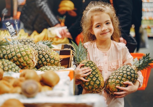 To o tej porze powinieneś kupować owoce i warzywa. Wtedy uda ci się zaoszczędzić