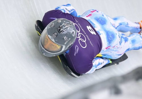 Ukraiński skeletonista zdyskwalifikowany za kask. 