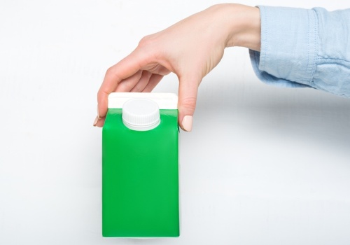 Uciekli przed systemem kaucyjnym w kartony. Rząd szykuje odwet