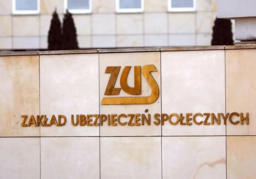 Trzynasta emerytura 2026. Terminy wypłat i prognozowane kwoty. ZUS wyśle pieniądze wcześniej