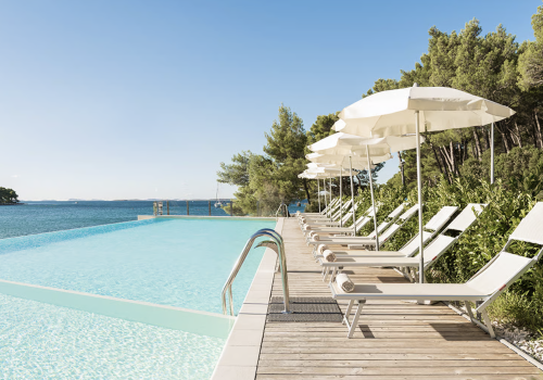 Chorwacja czeka 🌊 4* hotel nad Adriatykiem z prywatną plażą 🏖️