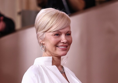 Pamela Anderson przykuła uwagę. Najmodniejszy kolor 2026 roku skradł show