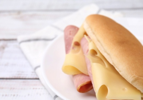 Ten duet się nie lubi? 	Produkty są zbyt podobne do siebie