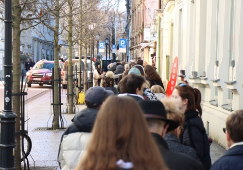 Tłusty czwartek 2026. Szturm po pączki do krakowskich cukierni