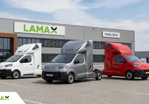 Kolejny pomysł na „busy” bez tachografów: średnia Toyota z obniżonym DMC