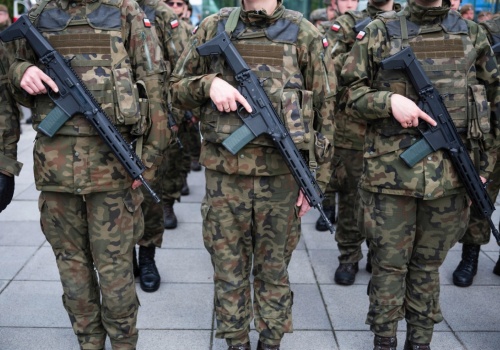 Polacy chcą poboru do wojska. Czy wiedzą, co to oznacza?