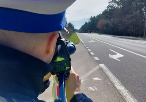 Nie zatrzymał się do kontroli i spowodował kolizję. Teraz grozi mu do 5 lat pozbawienia wolności