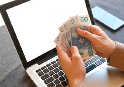 Nowa kampania oszustów. Eksperci ostrzegli przed SMS-ami