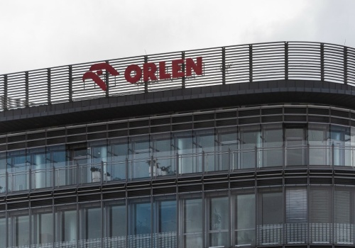 Polski gigant stracił 1,5 mld zł. Bohater głośnej afery usłyszał zarzuty