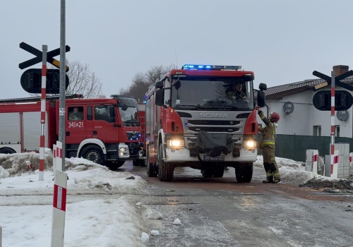 Potrącenie na torach – trwa akcja ratunkowa. Wstrzymany ruch pociągów na linii 202