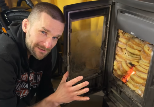 AdBuster napalił w piecu pączkami. Sprawdził, czy wyjdzie taniej niż pellet