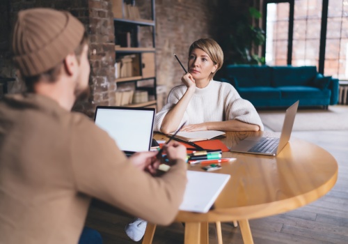 Doceniaj publicznie, koryguj indywidualnie. Tylko wtedy ma to sens