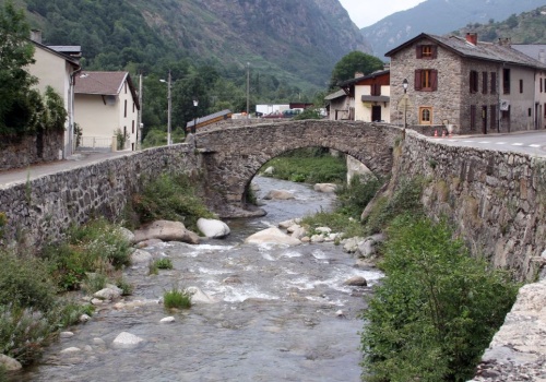 Brama uzdrowienia we Francji, Droga do naturalnego spa w górach, które kochają turyści