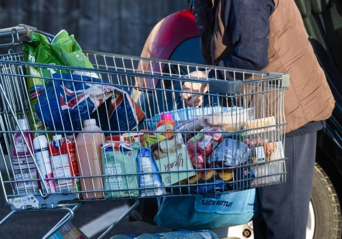 W styczniu koszyk produktów codziennego użytku podrożał o 3,7 proc.