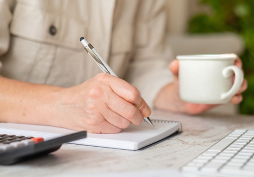 Walentynki to dobry moment na rozmowę o finansach. Tyle par kłóci się o pieniądze