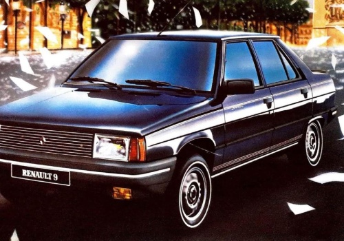 Renault 9 Avenue (1984) – elegancja w paryskim stylu