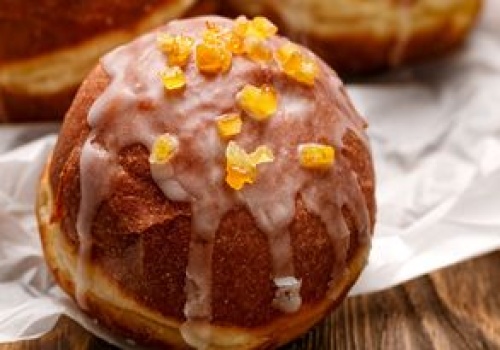 Tak w mig odświeżysz suchego pączka. Będzie mięciutki i puszysty jak dopiero kupiony