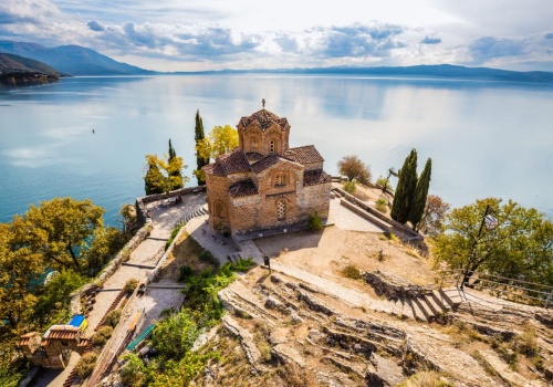Ten kraj wciąż jest omijany przez Polaków. Skrywa perełkę UNESCO i ceny niższe niż nad Bałtykiem
