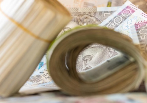 Inflacyjna niespodzianka nie wpłynęła na złotego. Frank pozostaje mocny