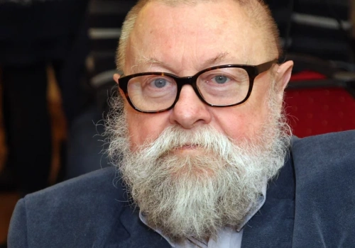 Prof. Bralczyk: Przychylam się do argumentów prezydenta. Zrobiłbym to samo