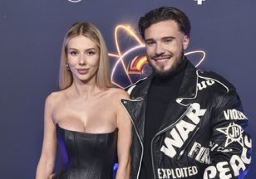 Myszkowski planuje z nią ślub. 