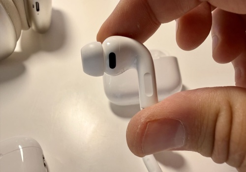 Nowa beta dla słuchawek Apple. AirPods Pro 3 i reszta rodziny z tym samym numerem firmware’u