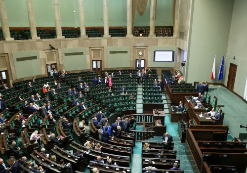 Spore podwyżki w Sejmie. Dla posłów to wciąż za mało