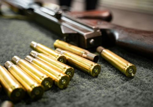 Arsenał bez nadzoru? W Niemczech „zniknęło” 50 tys. sztuk broni