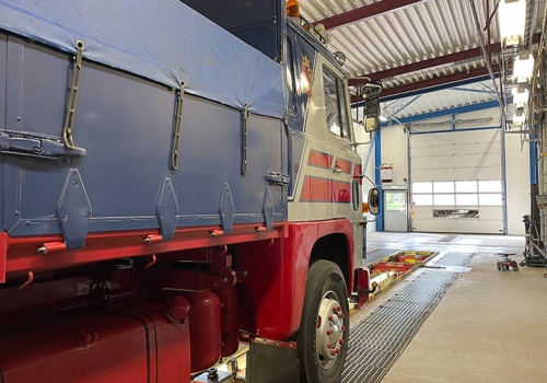 Za co ciężarówki najczęściej oblewają przeglądy? Raport z 28 tys. przypadków