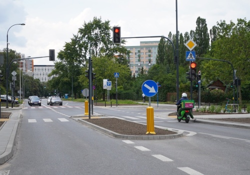 Rekordowy rok dla bezpieczeństwa pieszych w Warszawie. Aż 119 przejść po modernizacji