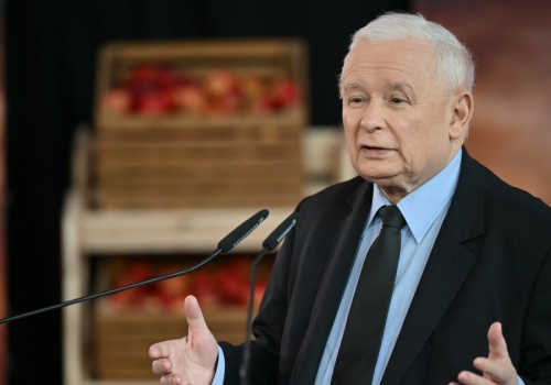 Prezes ma traumę, to dlatego PiS jest przeciwko SAFE. 