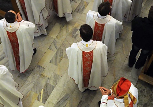 Polski biskup zwraca się do ofiar pedofilii