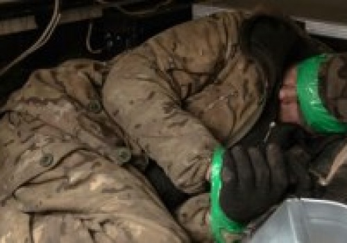 Dwa ciosy, w tym jeden od władz. Rosjanie walczą trochę po omacku